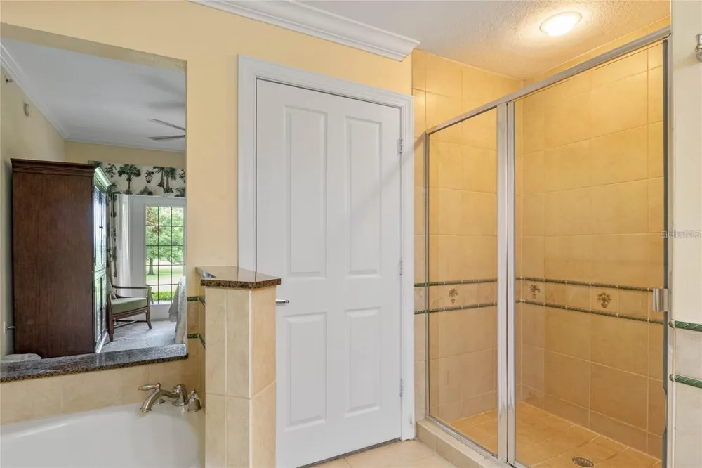 1598 HERITAGE CROSSING COURT #102 Kissimmee, FL 34747