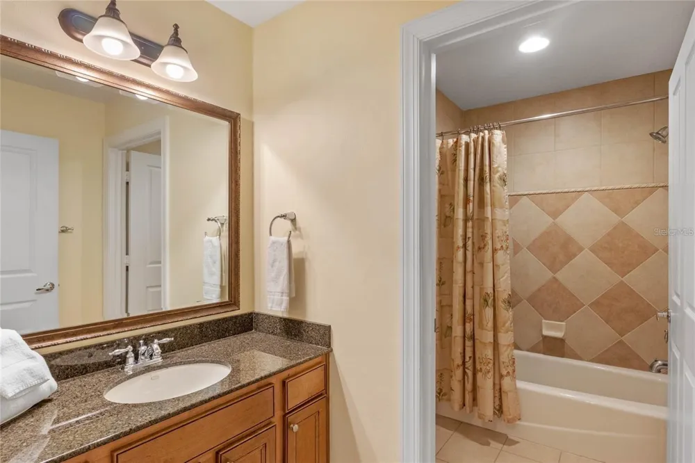 1598 HERITAGE CROSSING COURT #102 Kissimmee, FL 34747