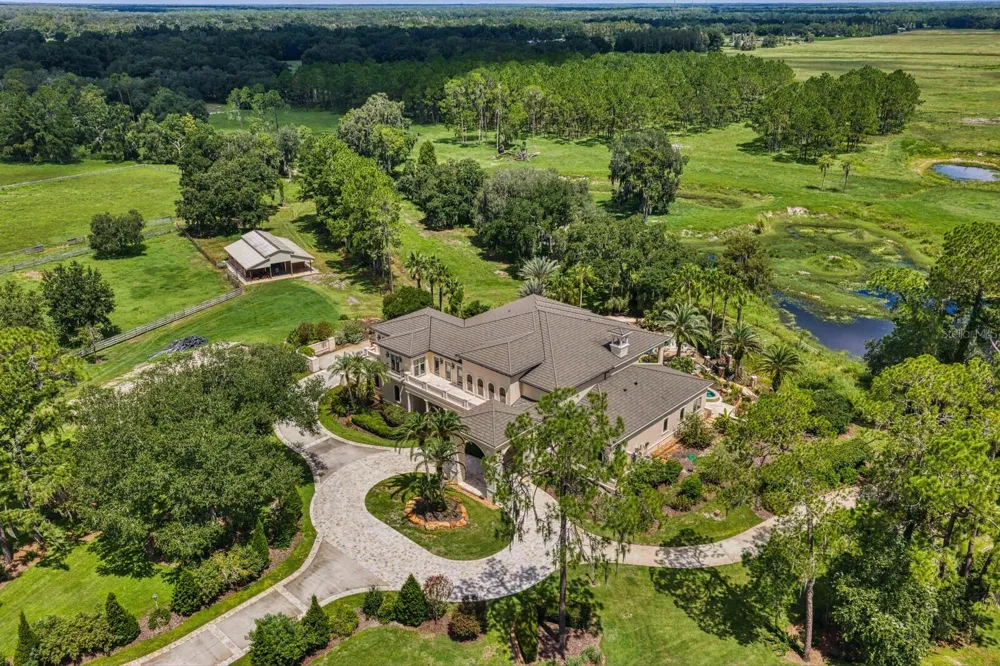 7850 FOUR PINES ROAD Plant City, FL 33565