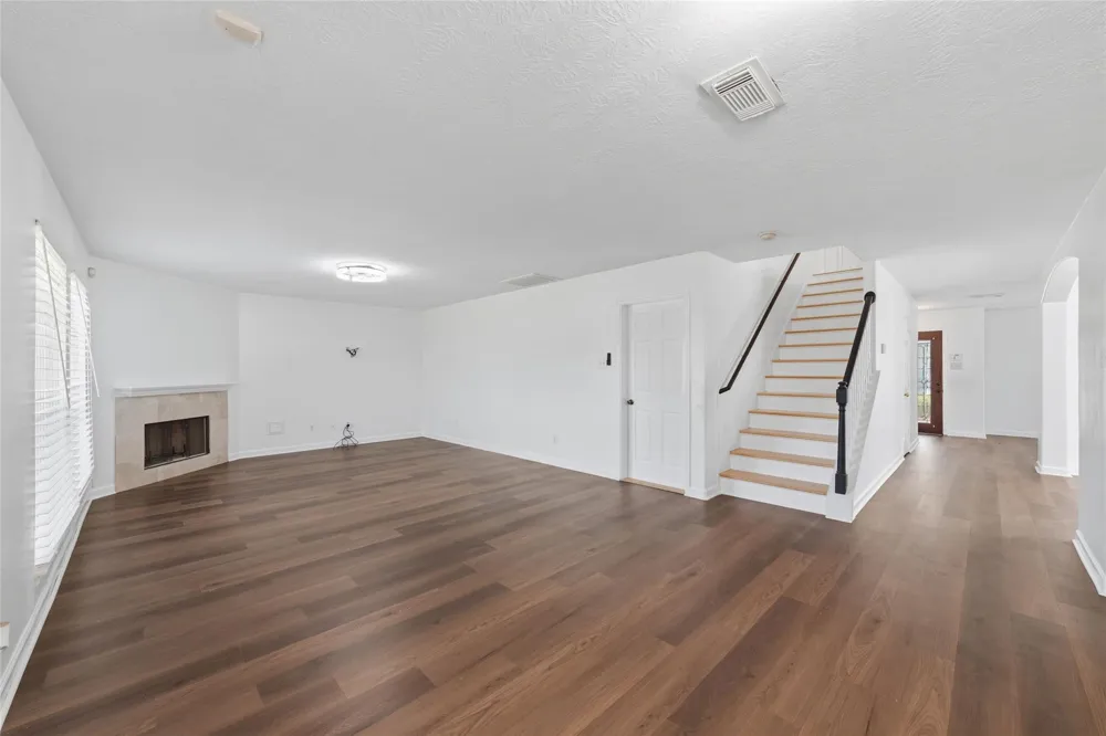 7110 Favian Court Houston, TX 77083