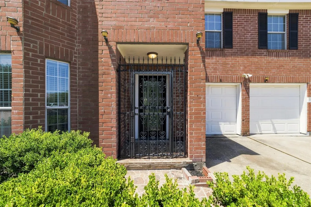 7110 Favian Court Houston, TX 77083