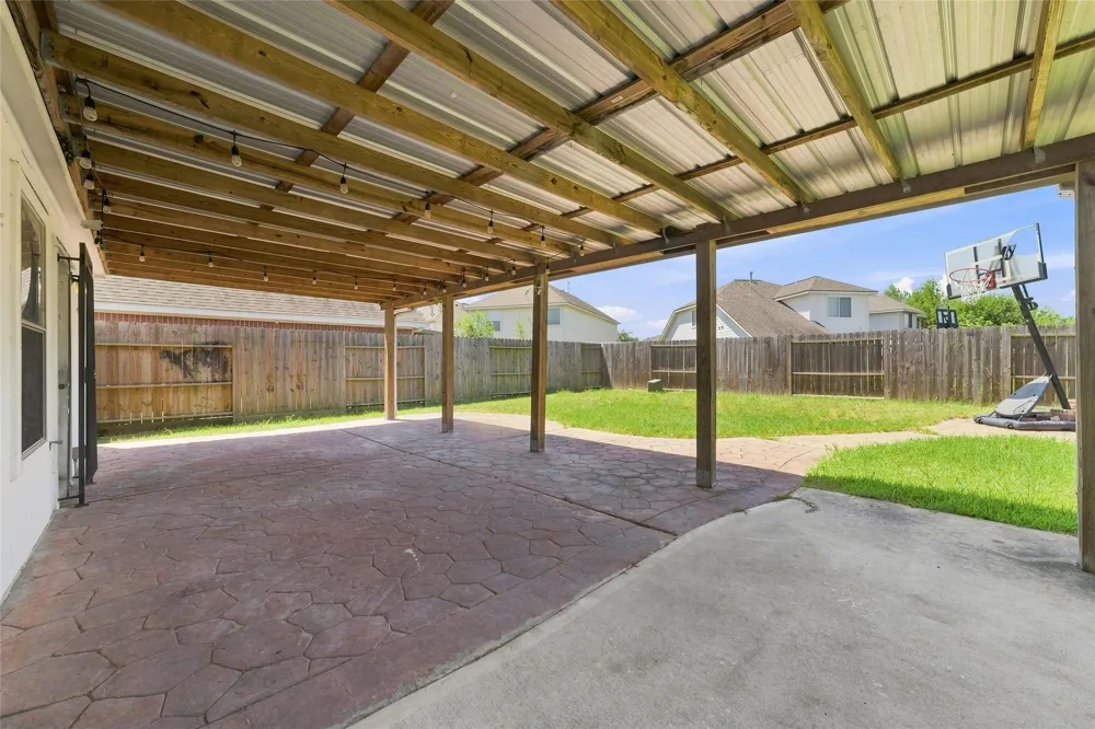 7110 Favian Court Houston, TX 77083