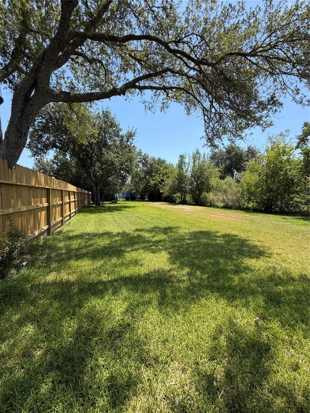 1029 8th Street Dickinson, TX 77539