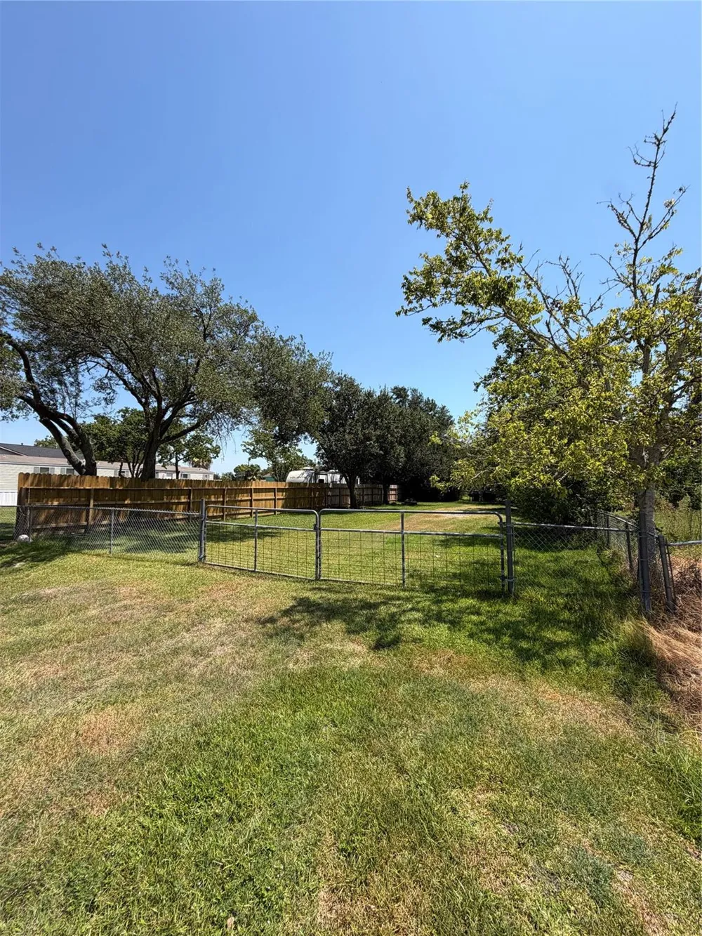 1029 8th Street Dickinson, TX 77539
