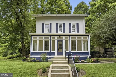 869 ROCK LANE
