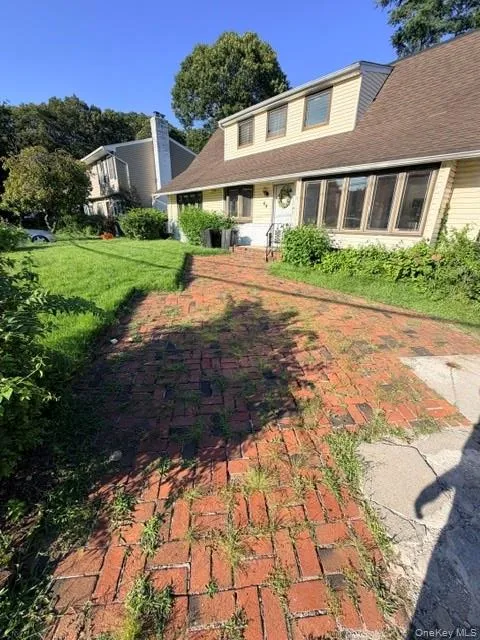 64 Lynwood Drive Valley Stream, NY 11580
