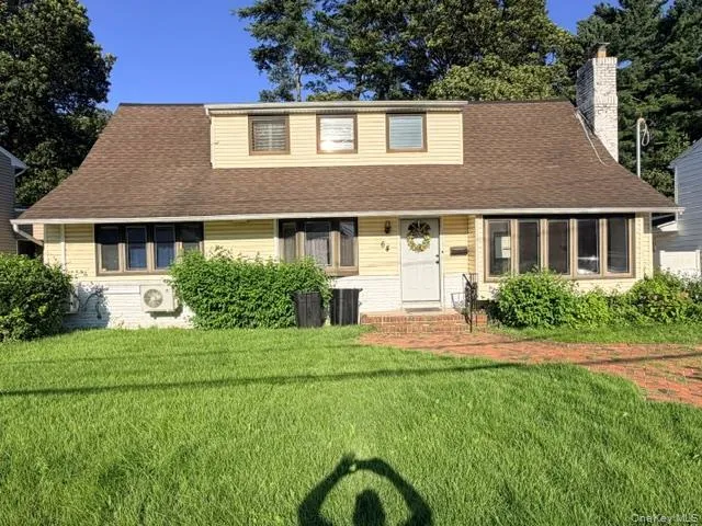 64 Lynwood Drive Valley Stream, NY 11580