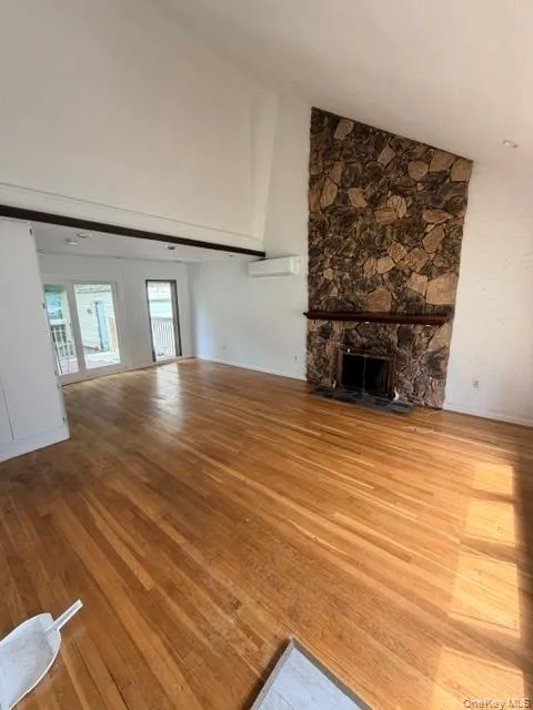 64 Lynwood Drive Valley Stream, NY 11580