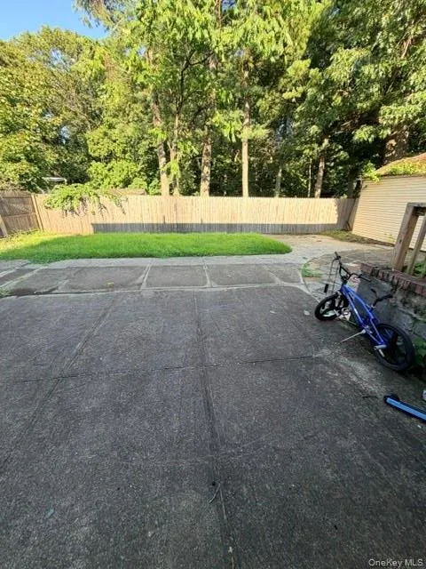 64 Lynwood Drive Valley Stream, NY 11580