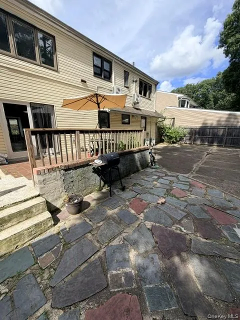 64 Lynwood Drive Valley Stream, NY 11580