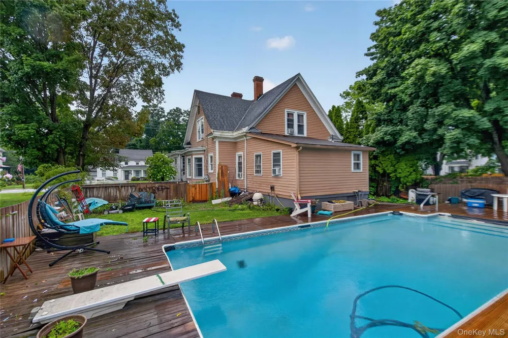 77 Union Street Montgomery, NY 12549