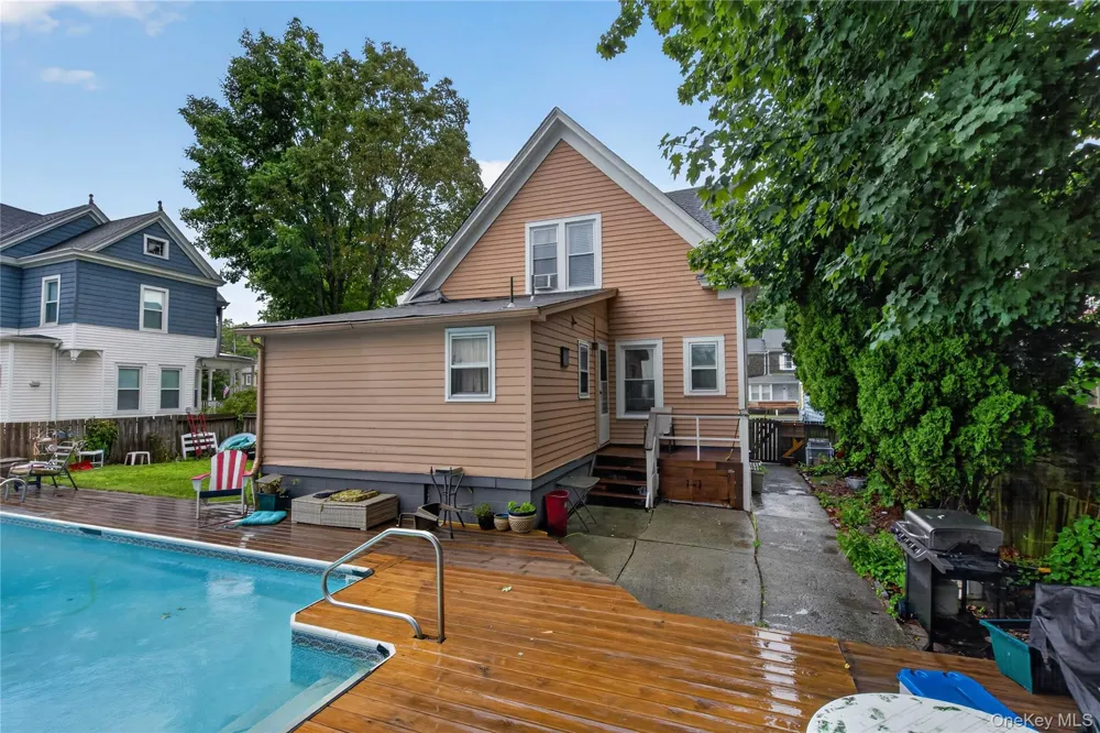 77 Union Street Montgomery, NY 12549