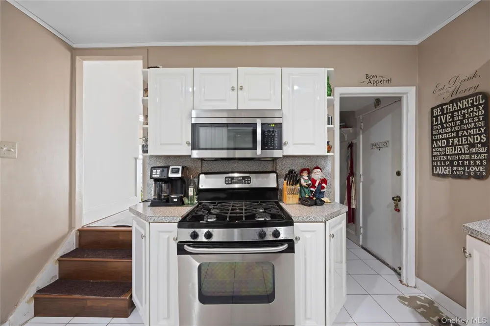 6 Arden Place Yonkers, NY 10701