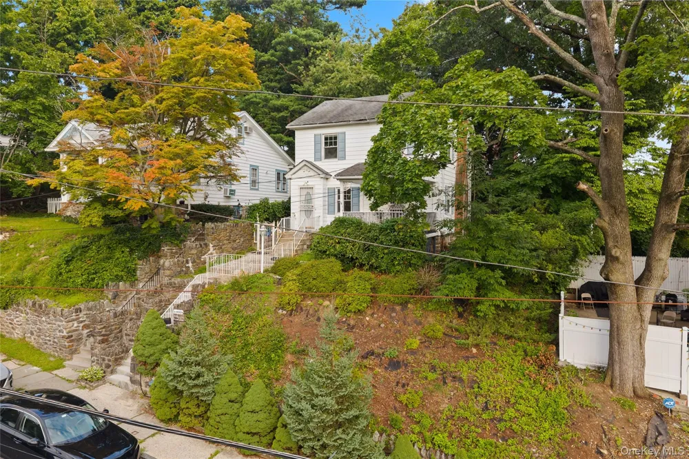 6 Arden Place Yonkers, NY 10701