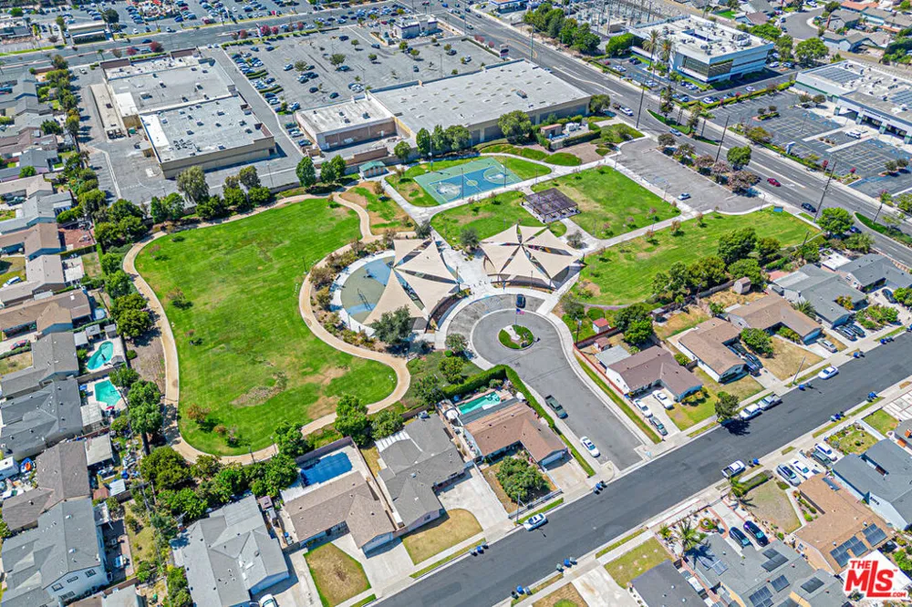 10091 Bernadette Avenue Buena Park, CA 90620