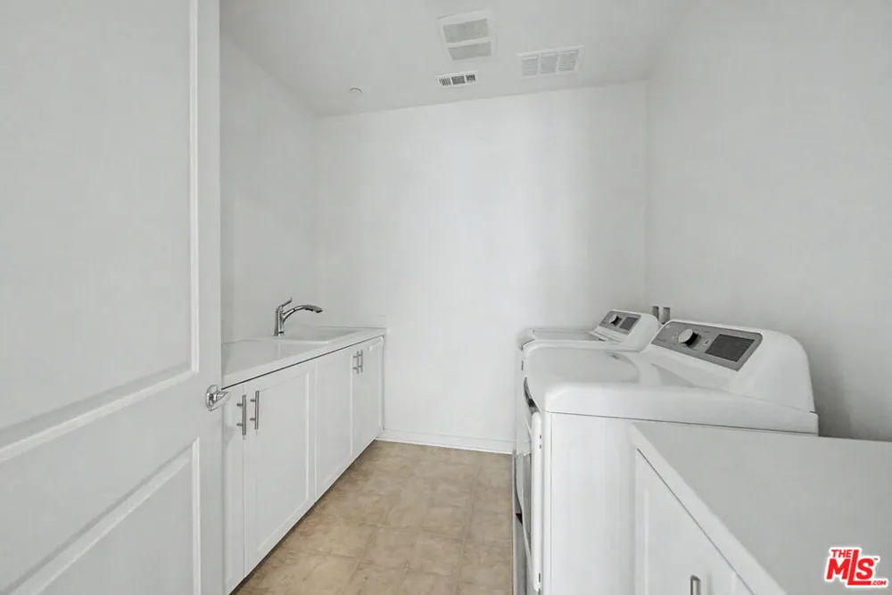 10091 Bernadette Avenue Buena Park, CA 90620