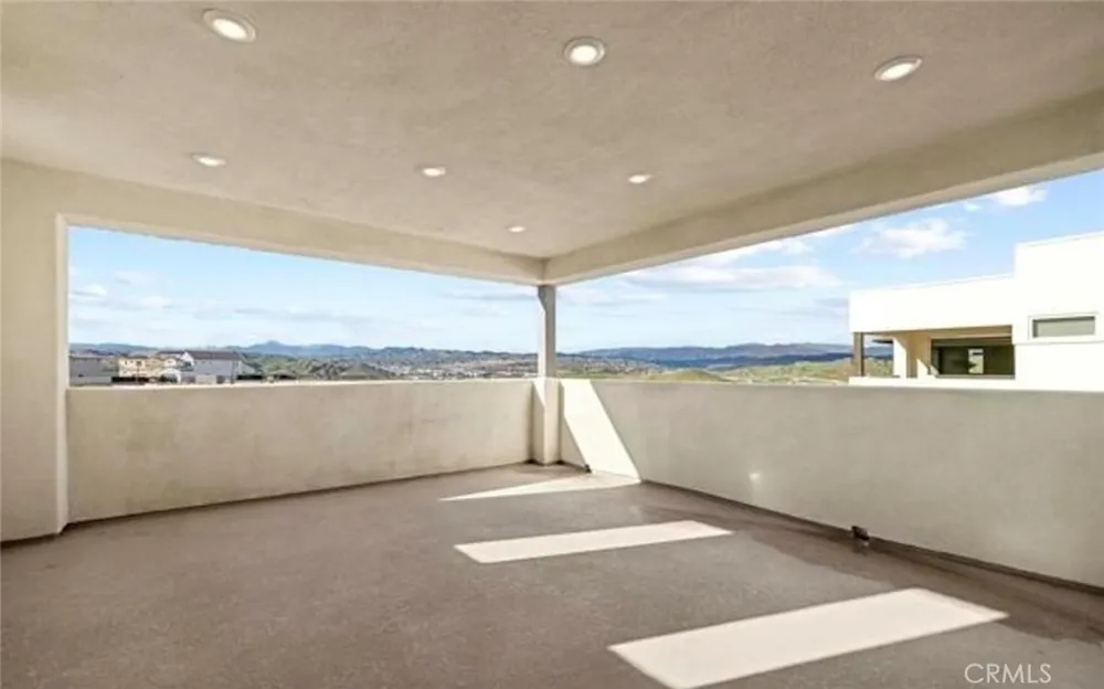 27503 Golden Currant Place Valencia, CA 91381
