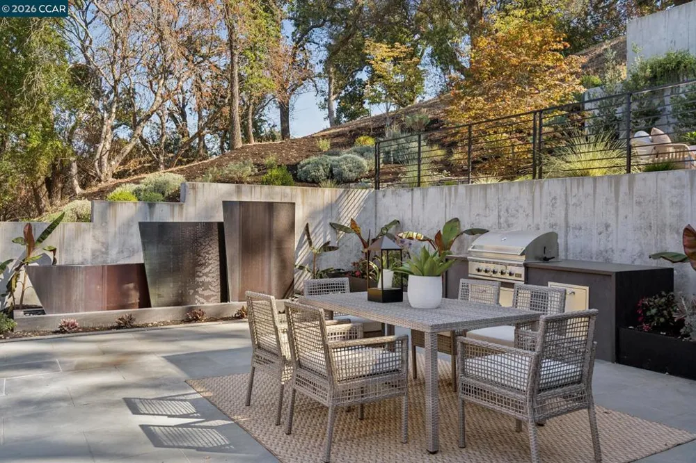 3647 Happy Valley Rd Lafayette, CA 94549