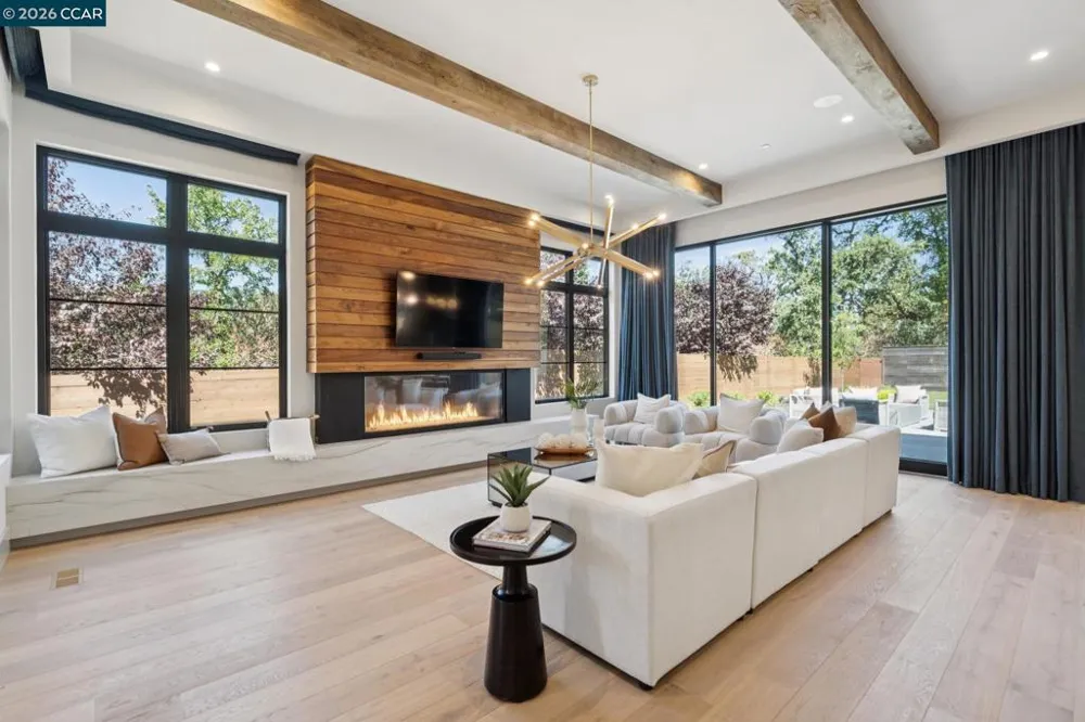 3647 Happy Valley Rd Lafayette, CA 94549