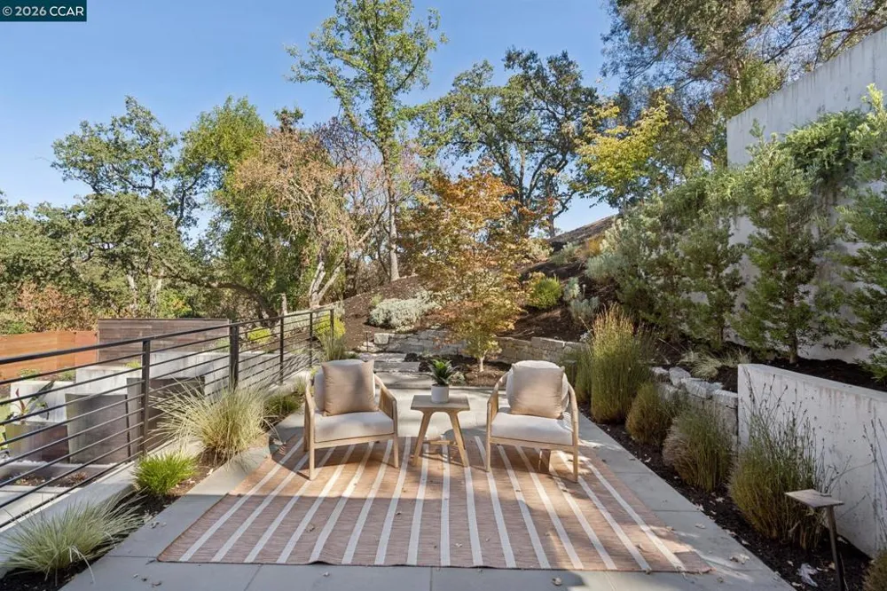 3647 Happy Valley Rd Lafayette, CA 94549