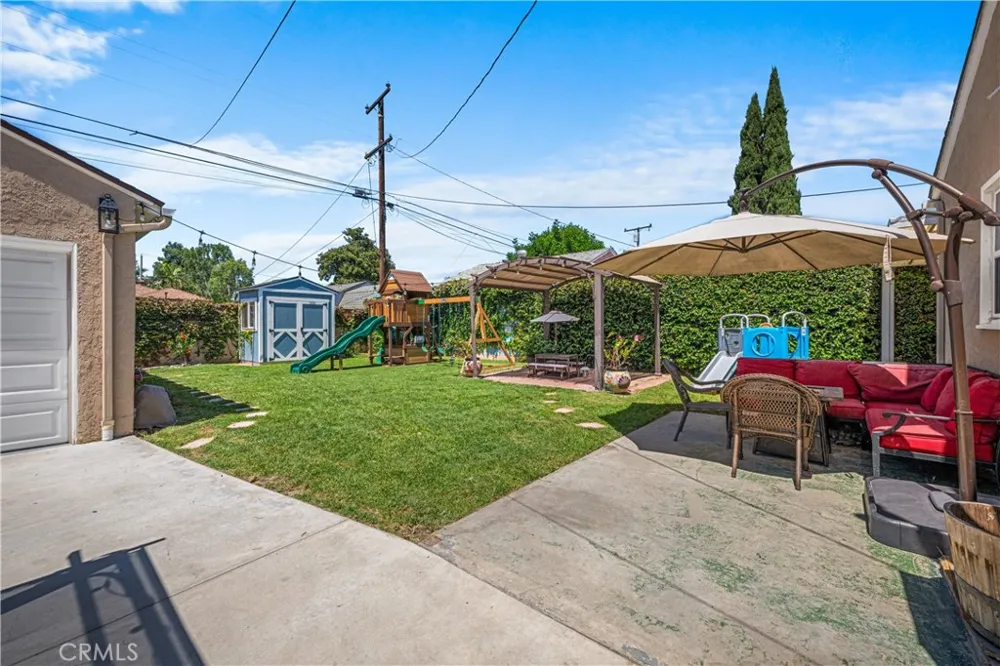 6013 Premiere Avenue Lakewood, CA 90712