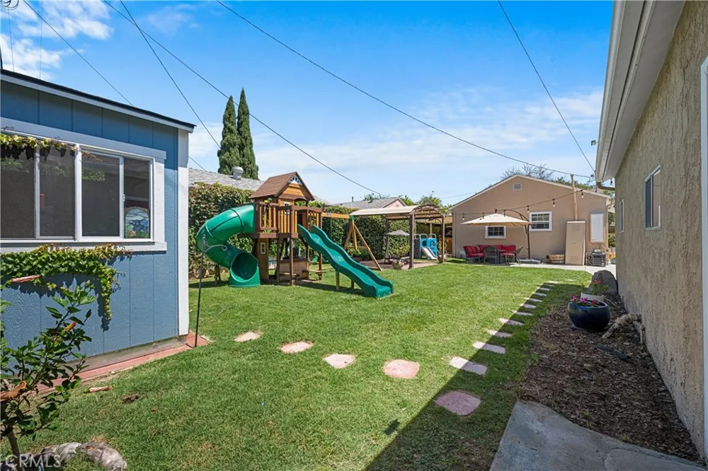 6013 Premiere Avenue Lakewood, CA 90712