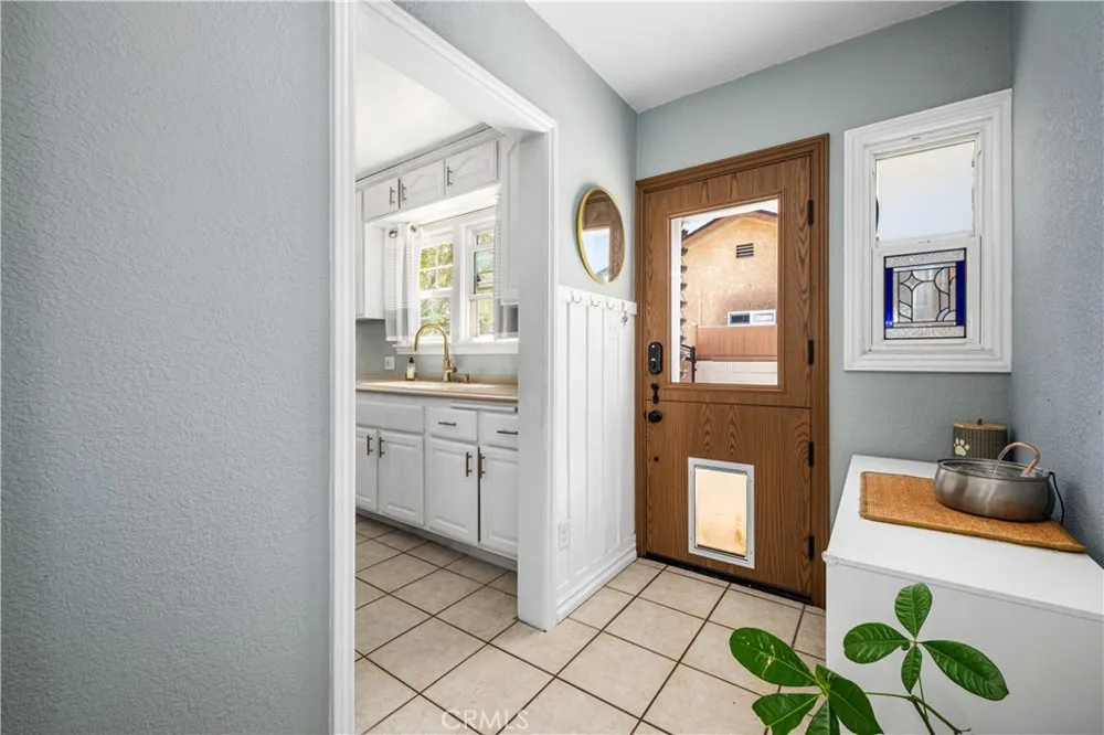 6013 Premiere Avenue Lakewood, CA 90712