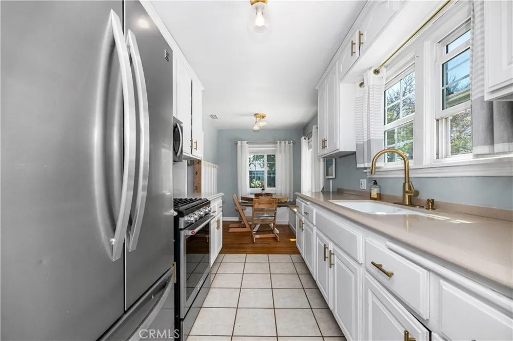 6013 Premiere Avenue Lakewood, CA 90712