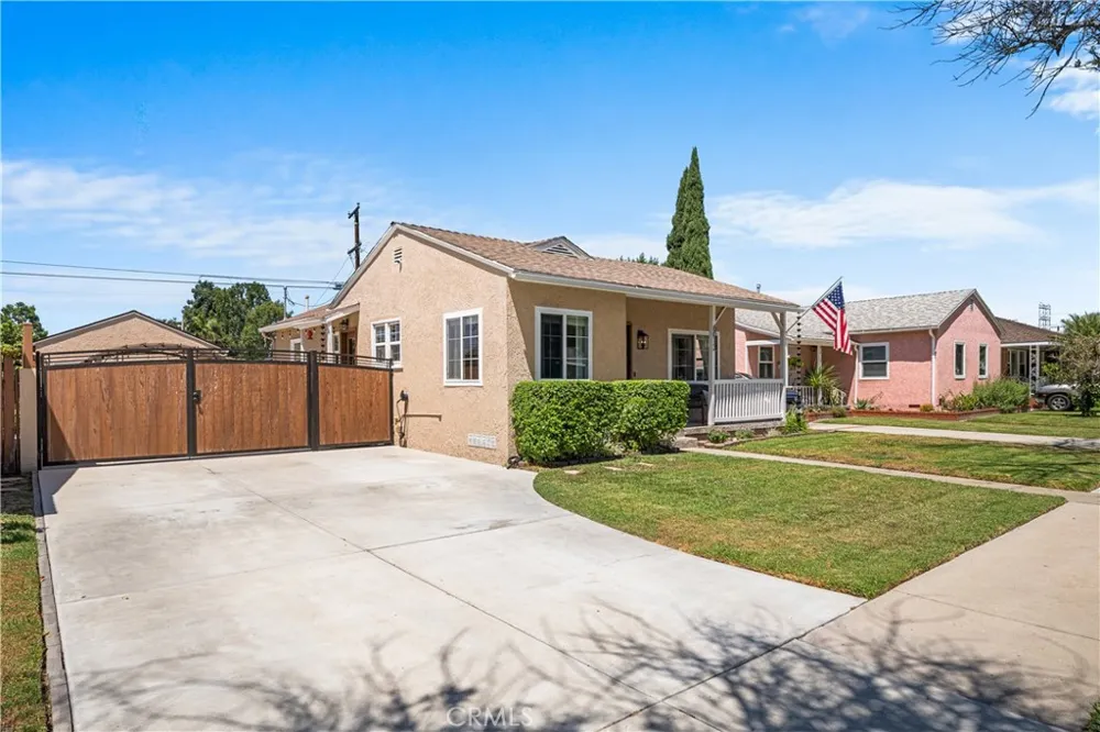 6013 Premiere Avenue Lakewood, CA 90712