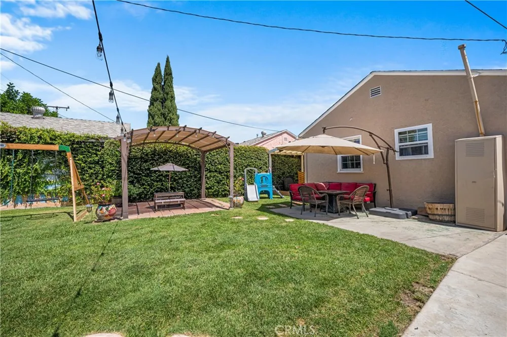 6013 Premiere Avenue Lakewood, CA 90712