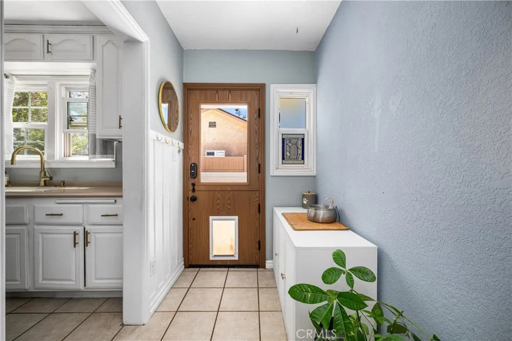 6013 Premiere Avenue Lakewood, CA 90712