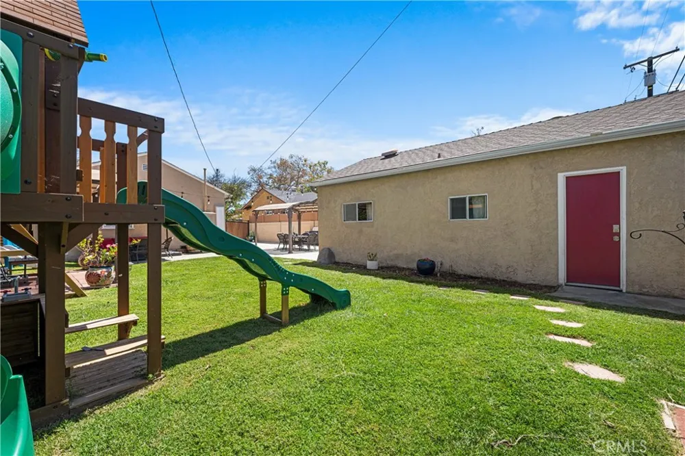 6013 Premiere Avenue Lakewood, CA 90712