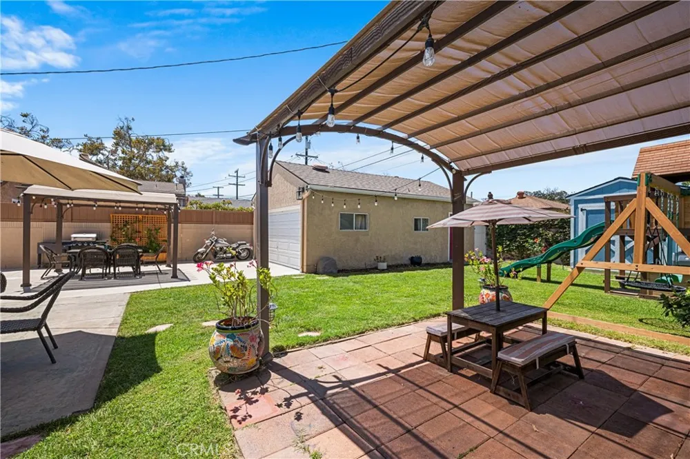 6013 Premiere Avenue Lakewood, CA 90712