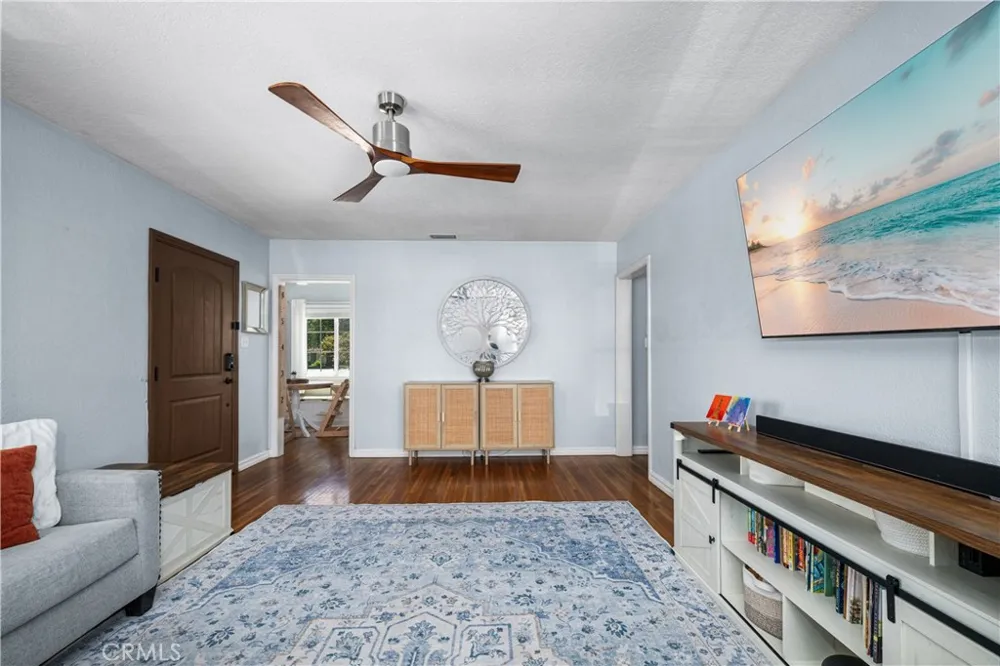 6013 Premiere Avenue Lakewood, CA 90712