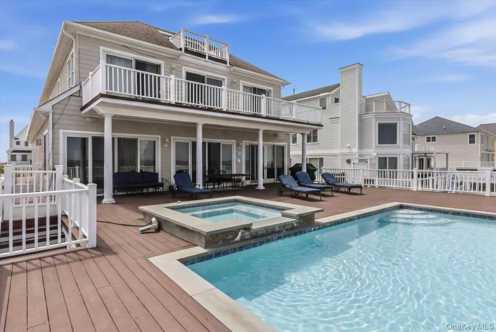 672 Dune Road Westhampton Beach, NY 11978