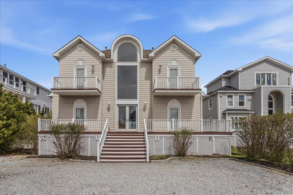 672 Dune Road Westhampton Beach, NY 11978