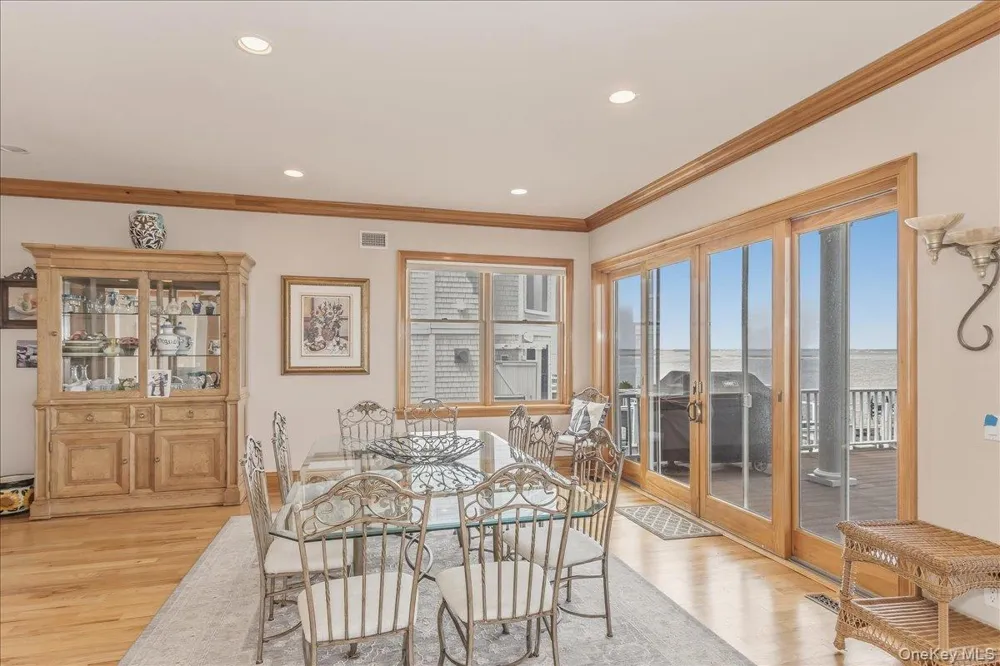 672 Dune Road Westhampton Beach, NY 11978