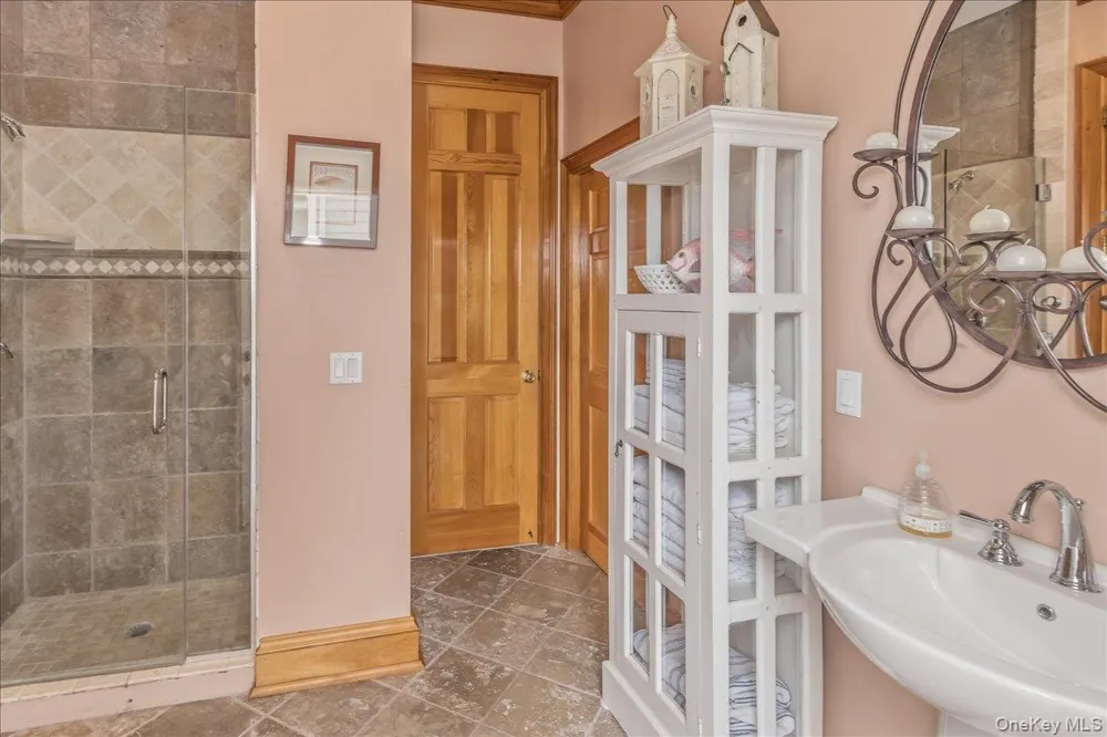 672 Dune Road Westhampton Beach, NY 11978