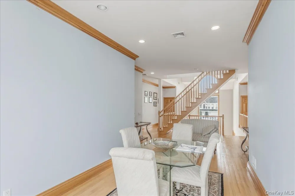 672 Dune Road Westhampton Beach, NY 11978