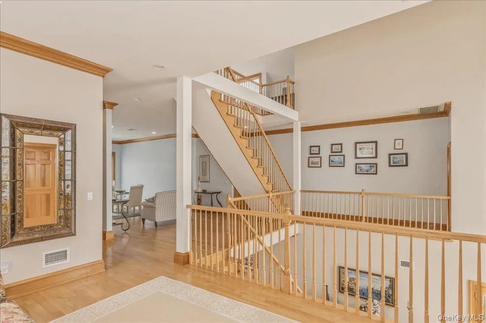 672 Dune Road Westhampton Beach, NY 11978