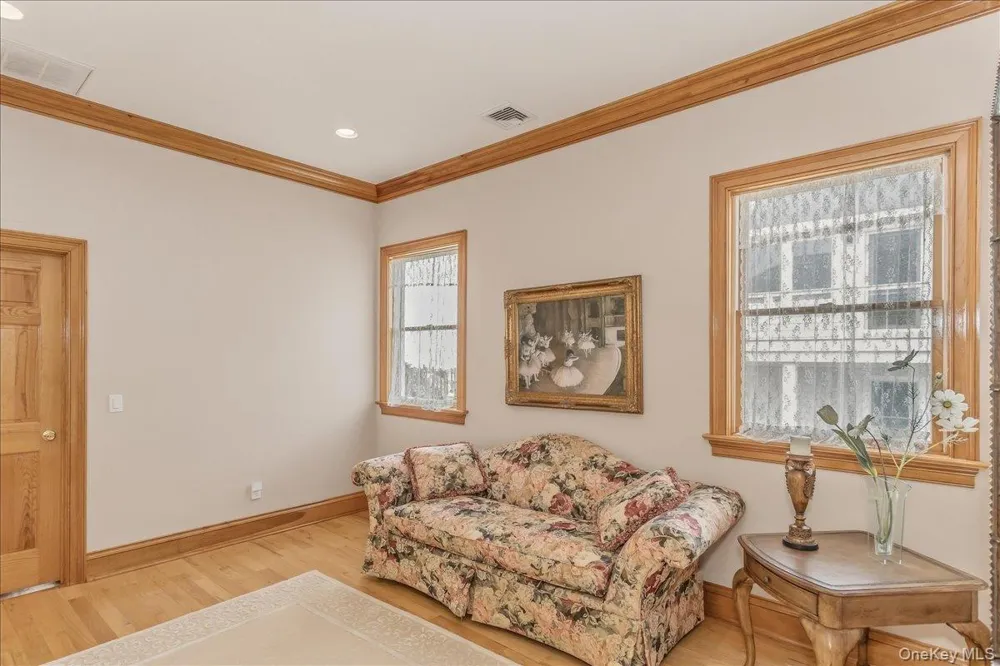 672 Dune Road Westhampton Beach, NY 11978