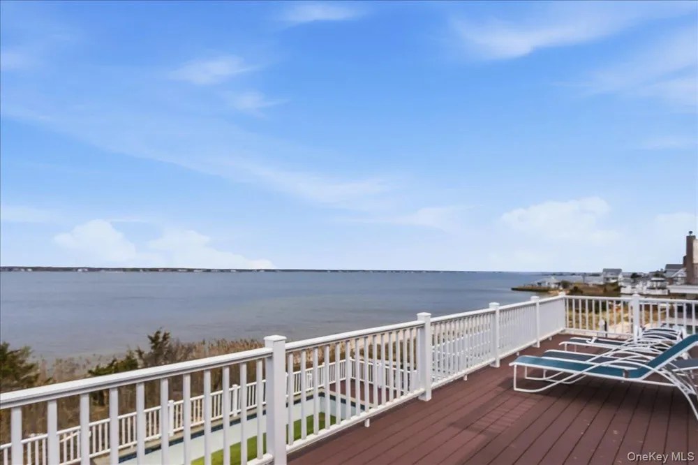 672 Dune Road Westhampton Beach, NY 11978