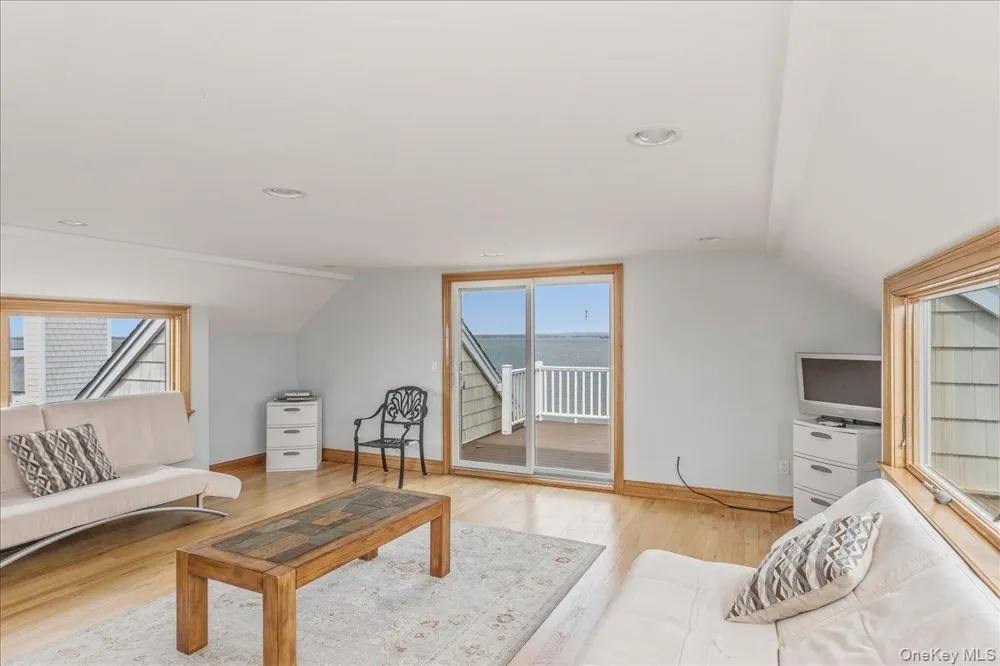 672 Dune Road Westhampton Beach, NY 11978