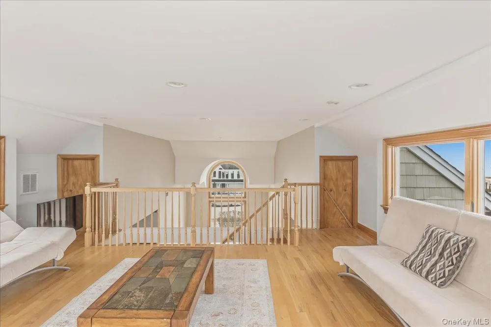 672 Dune Road Westhampton Beach, NY 11978