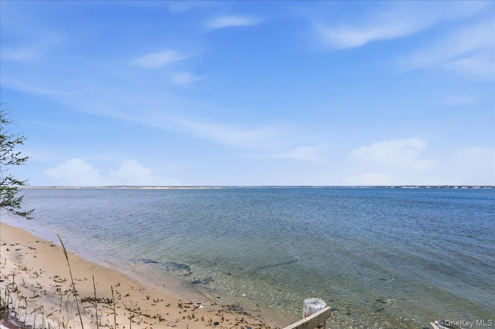 672 Dune Road Westhampton Beach, NY 11978