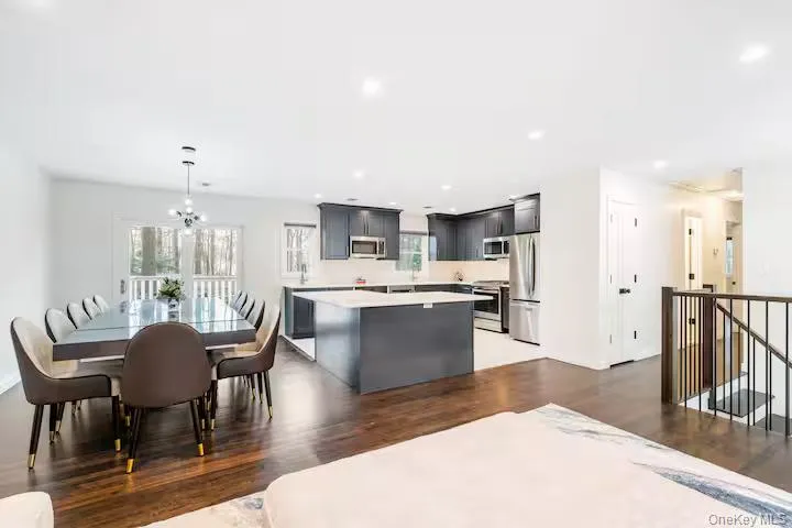 9 E Stemmer Lane Suffern, NY 10901