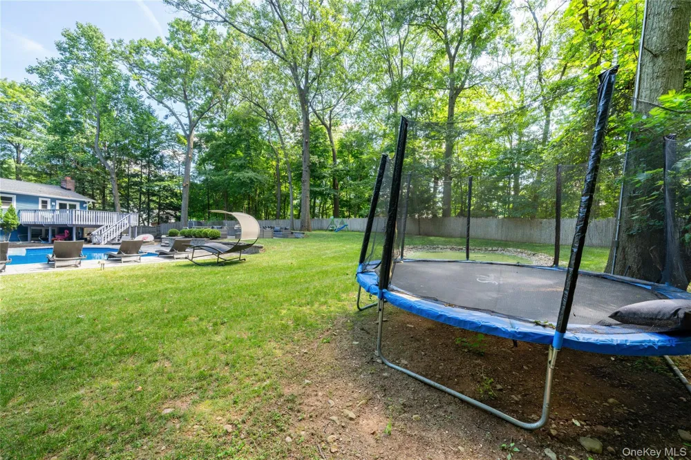 9 E Stemmer Lane Suffern, NY 10901