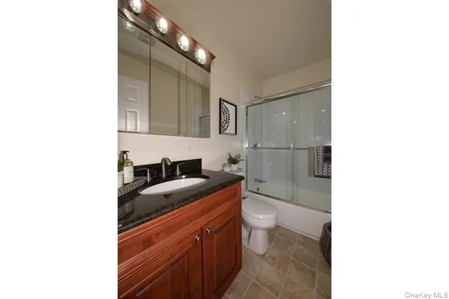 72 Mount Vernon Avenue #A05 Patchogue, NY 11772