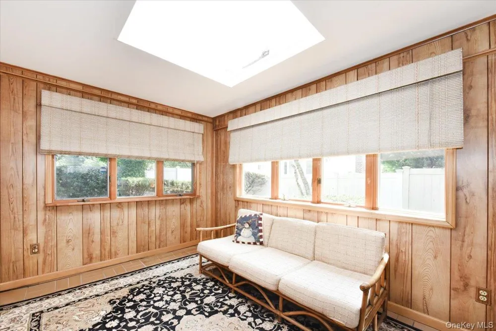 204 Franklin Street Massapequa Park, NY 11762