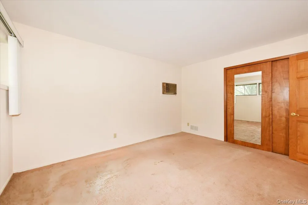 204 Franklin Street Massapequa Park, NY 11762